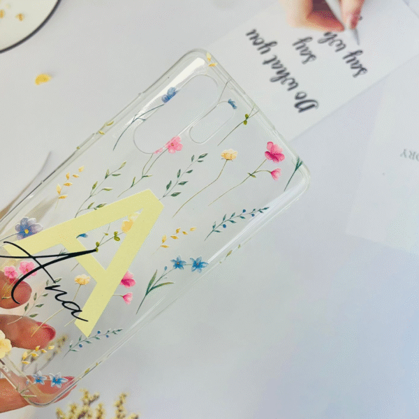 Funda Personalizada Diseño Flores y  Nombre - Imagen 8