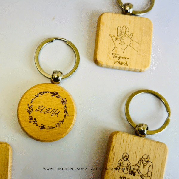 Llavero personalizado de Madera Grabado en láser - Imagen 4