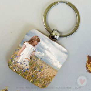 Llavero personalizado con foto con forma Cuadrada. Llavero Personalizados con Foto.