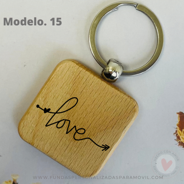 Llavero personalizado de Madera Grabado en láser - Imagen 20
